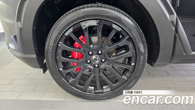 KG Mobility (SsangYong) Torres Gasoline 1.5 4WD Black Edition 2025 — фото 5