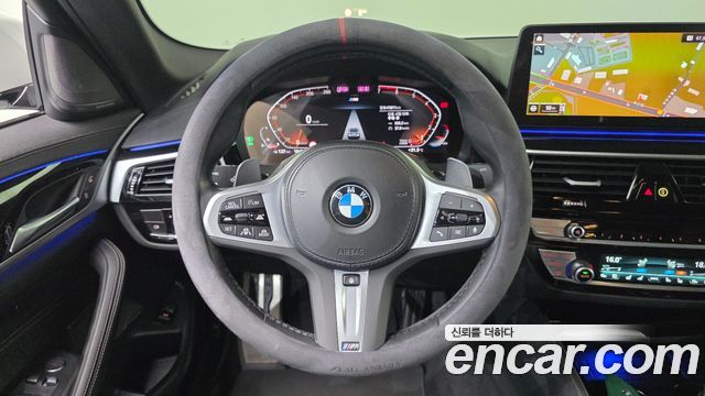 BMW 5 Series (G30) 530i xDrive M Sport Package 2023 — фото 13