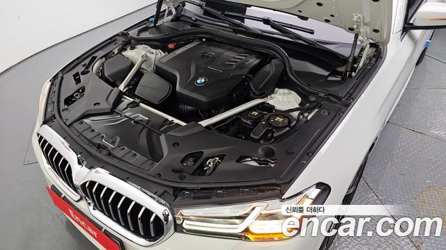 BMW 5 Series (G30) 530i M Sport Package 2022 — фото 6