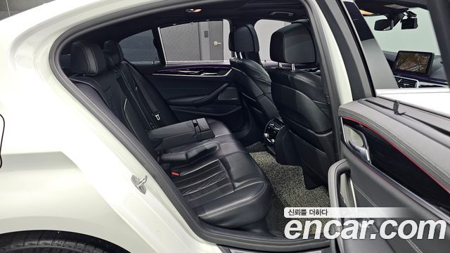 BMW 5 Series (G30) 530i M Sport Package 2022 — фото 11