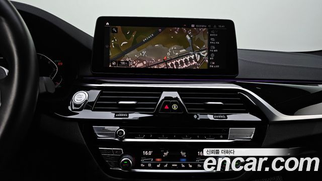 BMW 5 Series (G30) 530i M Sport Package 2022 — фото 14