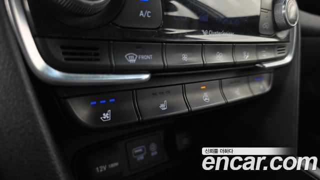 Hyundai Santa Fe (TM) Diesel 2,0 4WD Premium 2020 — фото 36