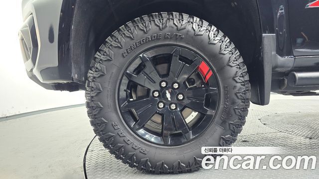 Chevrolet Real New Colorado 3.6 Z71-X Midnight 4WD 2021 — фото 5