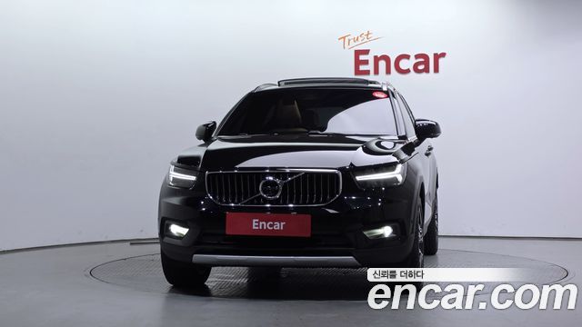 Volvo XC40 B4 Inscription 2021 — фото 3