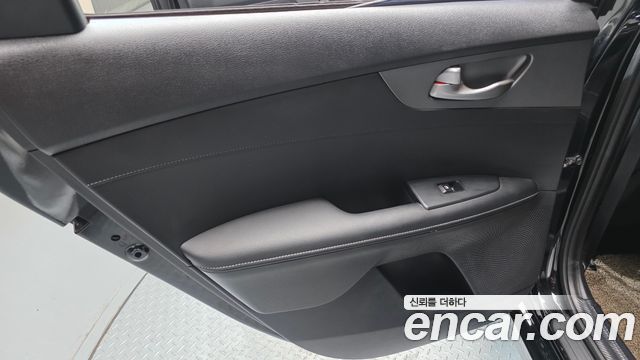 Kia K3 Luxury 2020 — фото 25