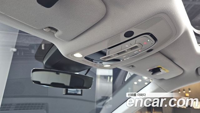 Audi e-tron 50 Quattro 2021 — фото 27