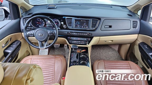 Kia Carnival 9-Seater Hi-Limousine Noblesse Special 2019 — фото 7