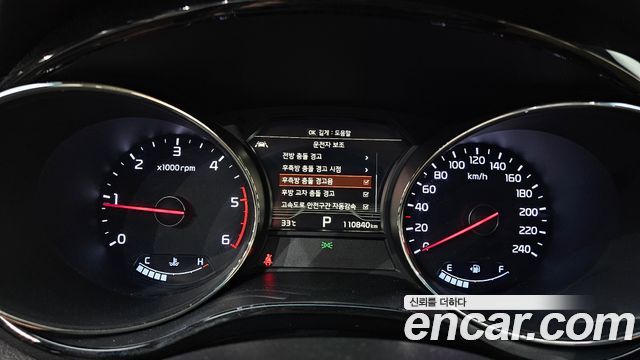 Kia Carnival 9-Seater Hi-Limousine Noblesse Special 2019 — фото 8