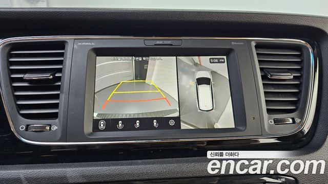 Kia Carnival 9-Seater Hi-Limousine Noblesse Special 2019 — фото 15
