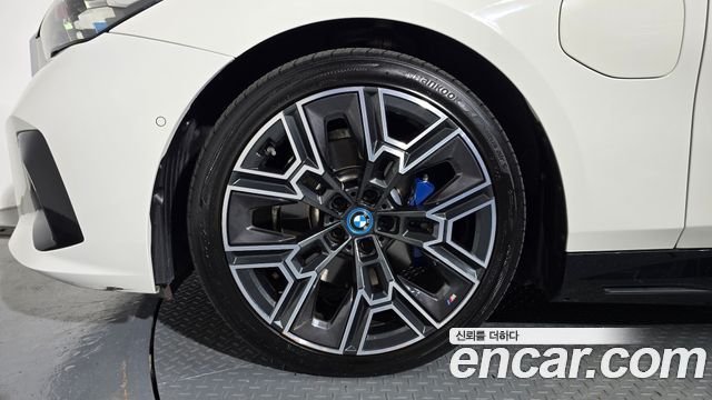 BMW 5 Series (G60) 530e M Sport 2024 — фото 5