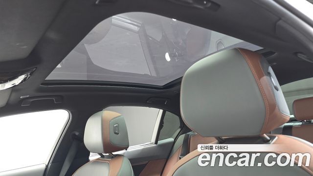 BMW 5 Series (G60) 530e M Sport 2024 — фото 15