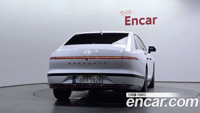Hyundai Grandeur Hybrid (GN7) Calligraphy 2025 — фото 4