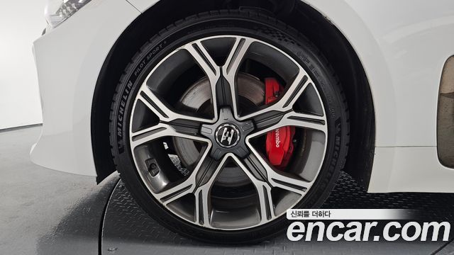 Kia Stinger 3.3 Turbo AWD GT 2020 — фото 5