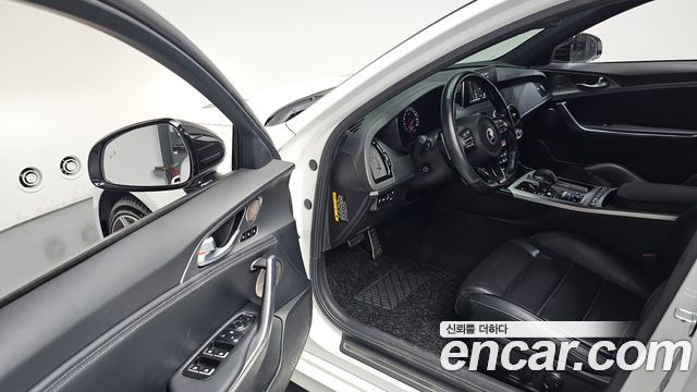 Kia Stinger 3.3 Turbo AWD GT 2020 — фото 10
