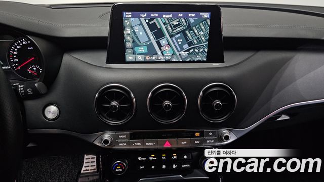 Kia Stinger 3.3 Turbo AWD GT 2020 — фото 18