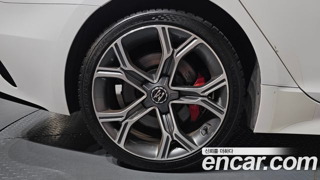 Kia Stinger 3.3 Turbo AWD GT 2020 — фото 27