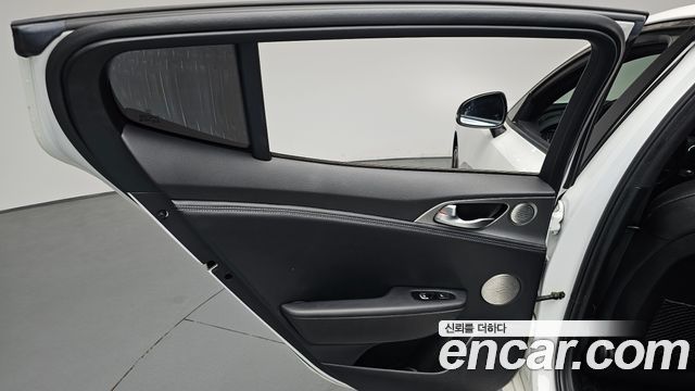 Kia Stinger 3.3 Turbo AWD GT 2020 — фото 31