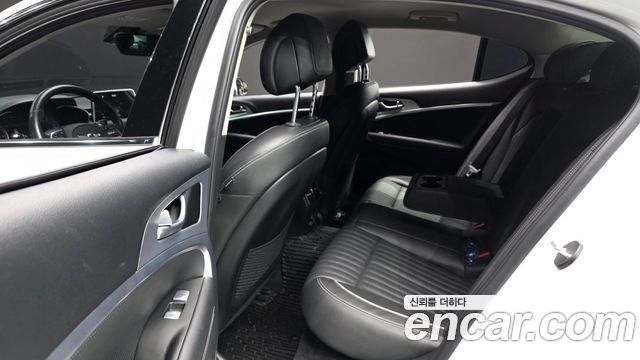 Genesis G70 2.0T Elite 2020 — фото 11
