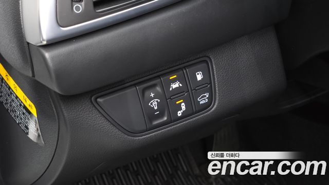 Genesis G70 2.0T Elite 2020 — фото 15