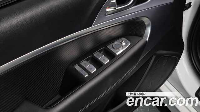Genesis G70 2.0T Elite 2020 — фото 16