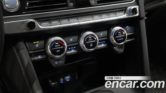 Genesis G70 2.0T Elite 2020 — фото 18