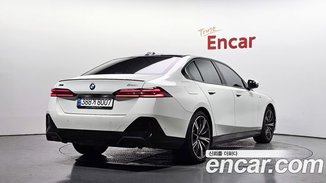 BMW 5 Series (G60) 530i xDrive M Sport Pro Special Edition 2025 — фото 2