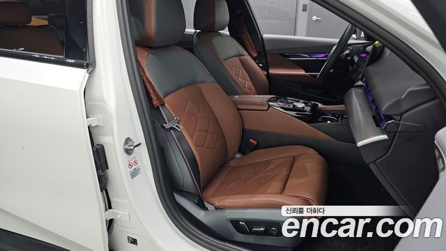BMW 5 Series (G60) 530i xDrive M Sport Pro Special Edition 2025 — фото 12