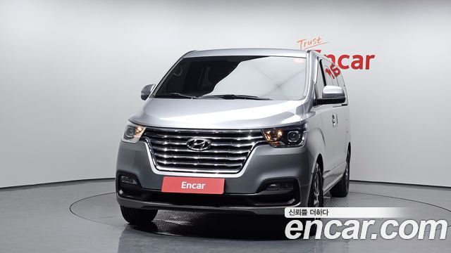 Hyundai Grand Starex Urban 9-Seater Exclusive 2019 — фото 3