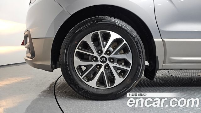 Hyundai Grand Starex Urban 9-Seater Exclusive 2019 — фото 5