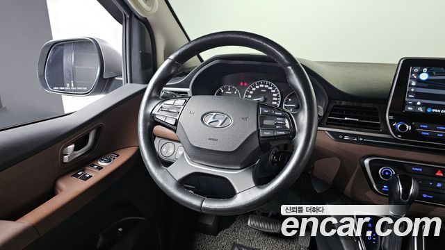 Hyundai Grand Starex Urban 9-Seater Exclusive 2019 — фото 13