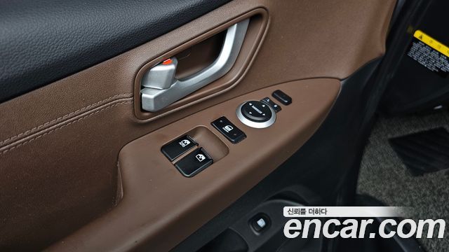 Hyundai Grand Starex Urban 9-Seater Exclusive 2019 — фото 20
