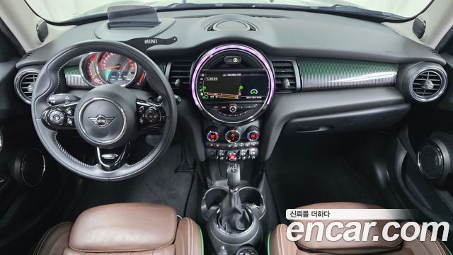 MINI Cooper 5Door 60th Edition 3rd 2019 — фото 7