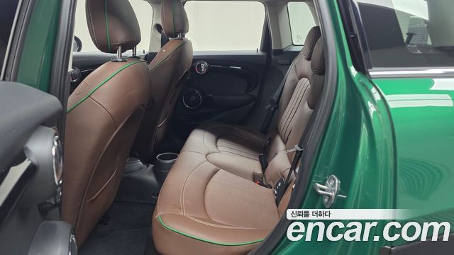 MINI Cooper 5Door 60th Edition 3rd 2019 — фото 12