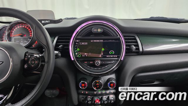 MINI Cooper 5Door 60th Edition 3rd 2019 — фото 14