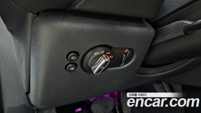 MINI Cooper 5Door 60th Edition 3rd 2019 — фото 19