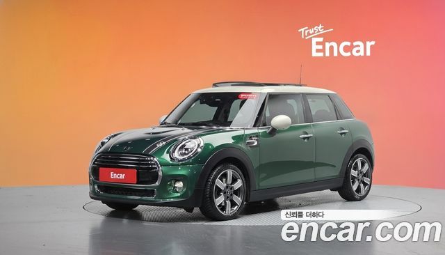 MINI Cooper 5Door 60th Edition 3rd 2019 — фото 1