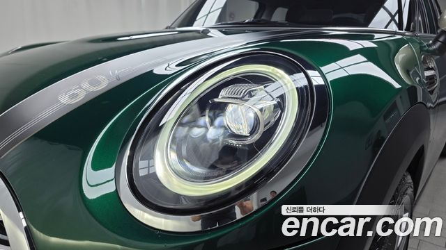 MINI Cooper 5Door 60th Edition 3rd 2019 — фото 22