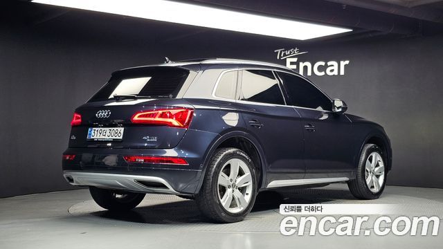 Audi Q5 (FY) 40 TDI Quattro Premium 2020 — фото 2