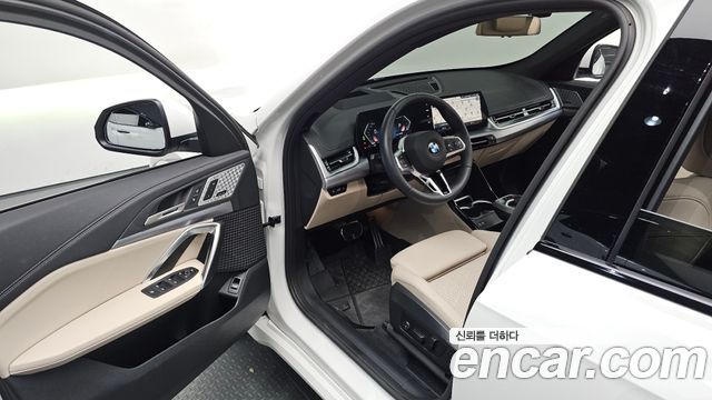 BMW X1 (U11) xDrive 20i M Sport 2025 — фото 15