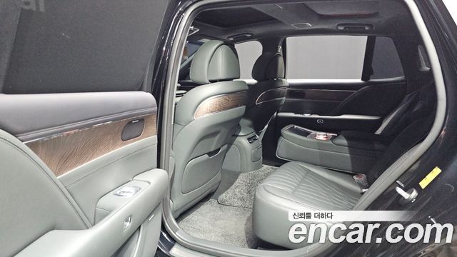 Genesis G90 (RS4) Gasoline 3.5 Turbo 2WD 2023 — фото 12