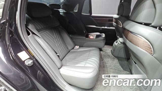 Genesis G90 (RS4) Gasoline 3.5 Turbo 2WD 2023 — фото 26
