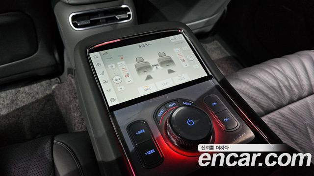 Genesis G90 (RS4) Gasoline 3.5 Turbo 2WD 2023 — фото 27