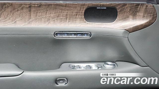 Genesis G90 (RS4) Gasoline 3.5 Turbo 2WD 2023 — фото 37