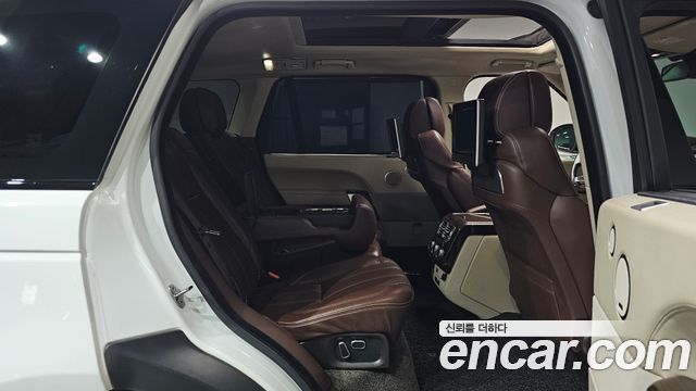Land Rover Range Rover (IV) 4.4 SDV8 AB LWB DIESEL 2015 — фото 11