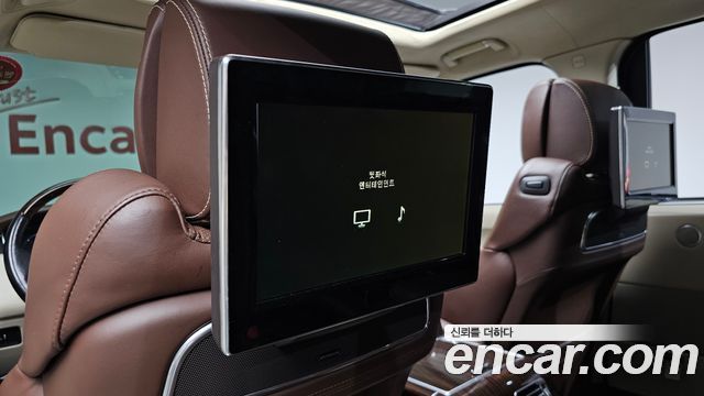 Land Rover Range Rover (IV) 4.4 SDV8 AB LWB DIESEL 2015 — фото 18