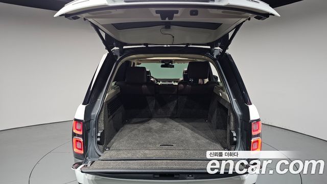 Land Rover Range Rover (IV) 4.4 SDV8 AB LWB DIESEL 2015 — фото 20