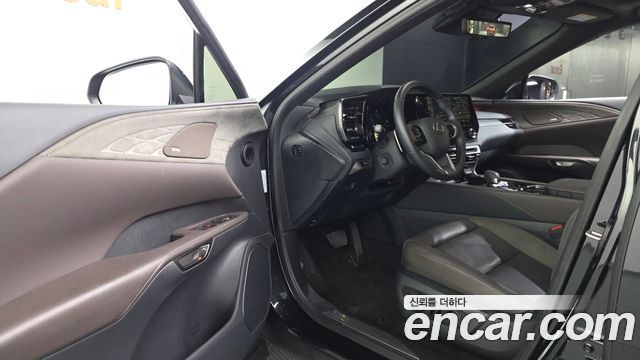 Lexus RX350h (V) Luxury 2025 — фото 10