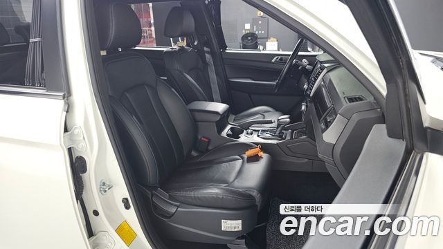 KG Mobility (SsangYong) Rexton Sports Khan Diesel 2.2 4WD Prestige 2021 — фото 12