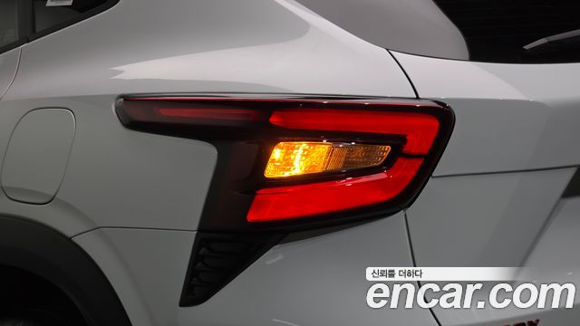 Chevrolet Trax Crossover 1.2 Red Line 2025 — фото 23