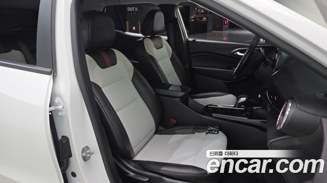 Chevrolet Trax Crossover 1.2 Red Line 2025 — фото 26